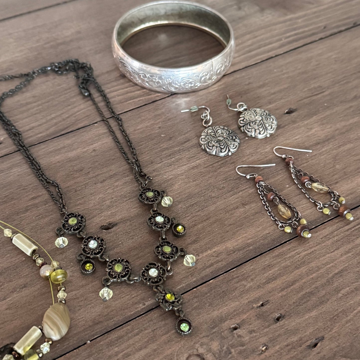 Green & Silver Jewelry Set
